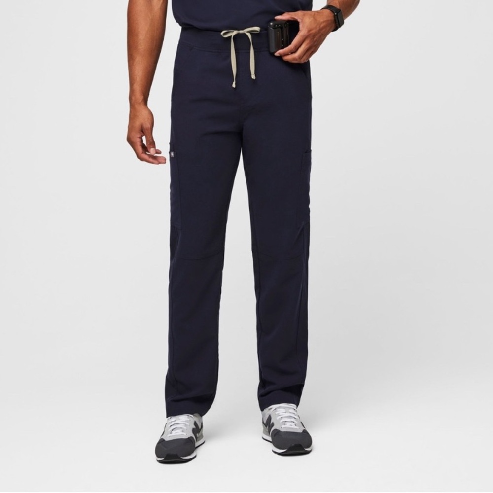FIGS Men’s Axim Scrub Pant, Short, Large, Navy (NWT)